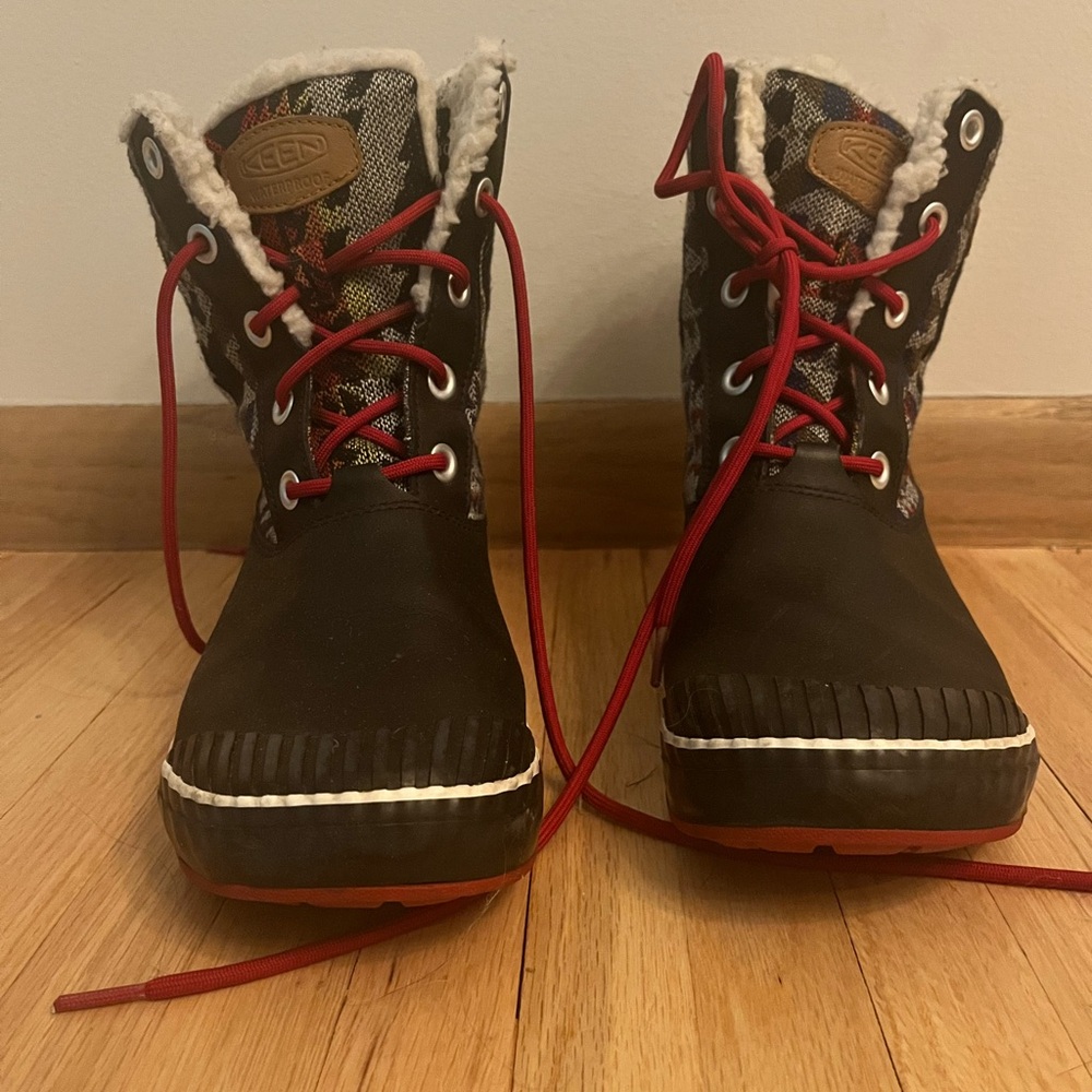 Keen winter boots